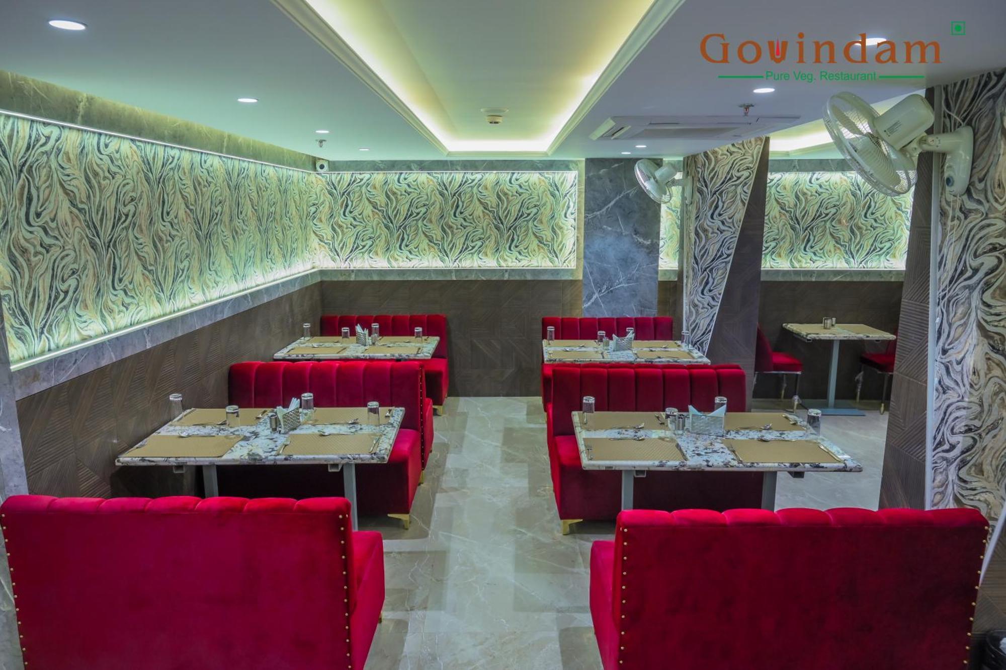 Hotel Golden Petals Váránaszi Kültér fotó