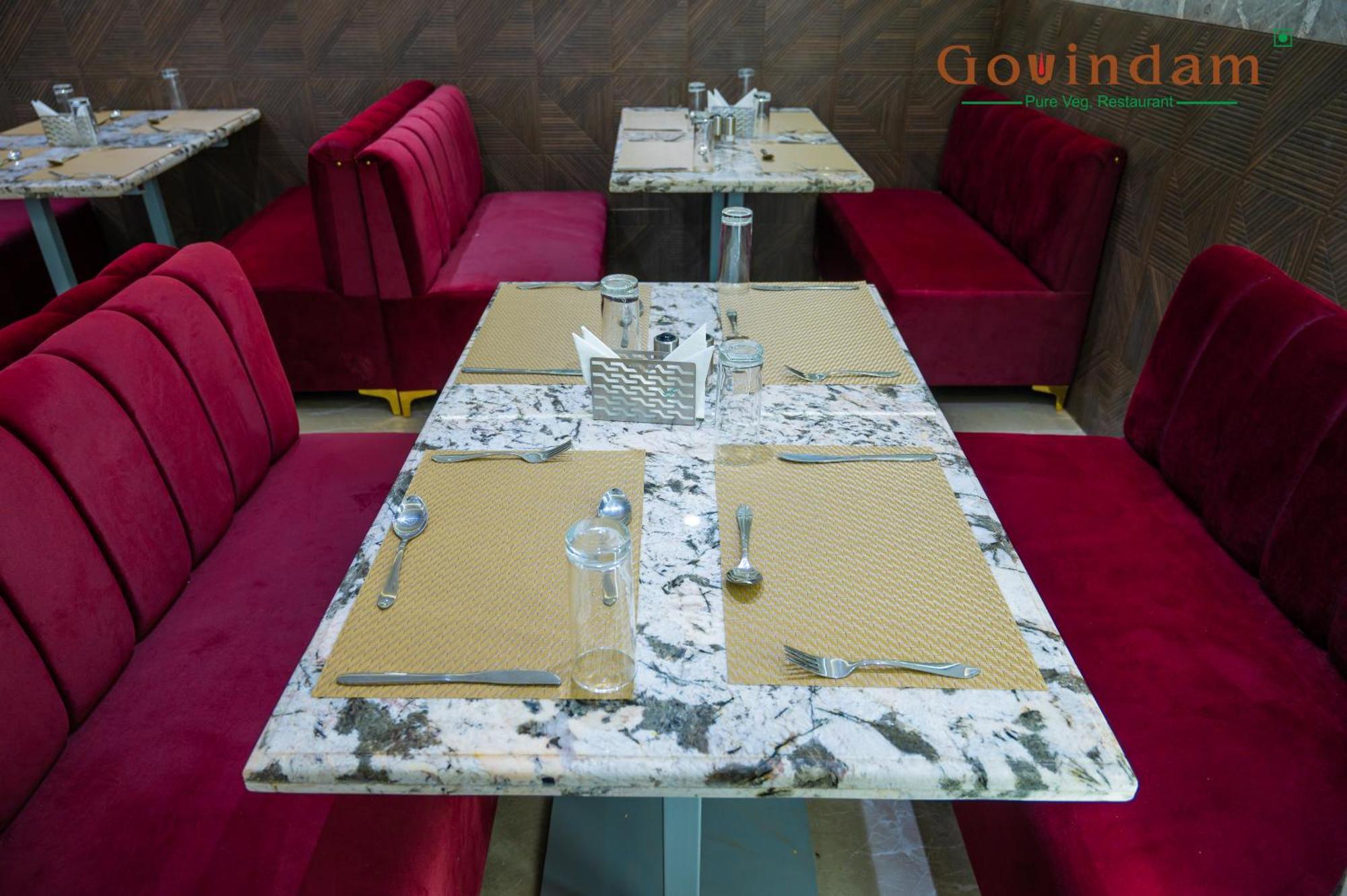 Hotel Golden Petals Váránaszi Kültér fotó